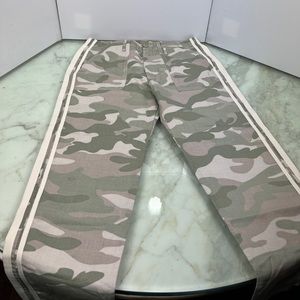 Mother: New camouflage pant, size 29, color green camo